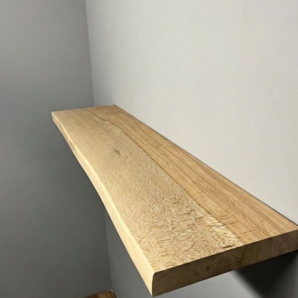 zijaanzicht beuken wandplank blind opgehangen